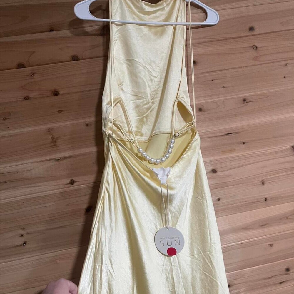 Yellow Maxi Dress Size M 31 C 5 - Picture 3 of 8